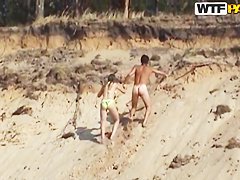 Boy bangs his hawt girlfried so well outside