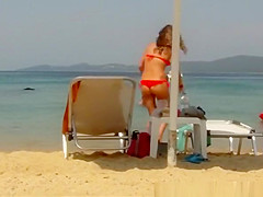 Hawt booty dark brown honey in red bikini