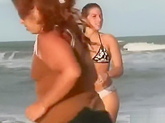 Leaking Juicy Camel-toe Floozy