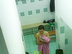 Chicks undressed in locker room