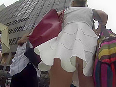 Creepshot of nifty butt in upskirt