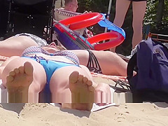 Legal Age Teenager hotty vagina lips. Soaked pants. Voyeur Ukraine beach