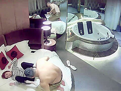 bulky fuck this babe allies