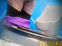 Purple panties woman pissing