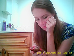 Pissing and texting in the shitter