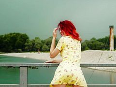 Teasing On The Bridge - Elin Flame - Met-Art