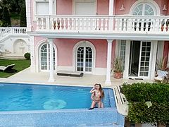 Magnificent Hottie Mary Rock Receives Screwed In The Water