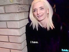 Slender Vixen Mia Casanova Acquires Her Bald Muff Fucked