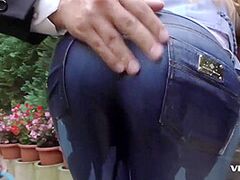 Hawt In Jeans With Subil Arch