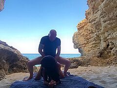 They Indeed Make Love At The Beach In A Cave Creating A Rainbow With Their Agonorgasmos