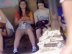 Fine bulge in hawt hotty's shorts