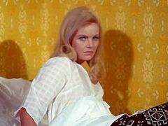 Vampyros Lesbian Babes (1971)