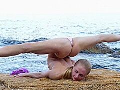 Enchanting Body In Public - Watch4Fetish