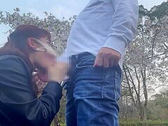 『素人女子大生野外sex』お昼の公園で散歩お花見しながら種付け中出し野外sex！彼女調教/素人カップル/歳の差/美少女/スタイル抜群/色白美乳/リアルハメ撮り/english Subtitles