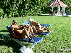 2 Excited Couples Have Sex Outdoors Underneath The Bright Ca