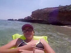 Playa, Sol & Amor Con Nosotros !