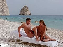 Sonya Searches For Final Fling Previous To Going Home To Bf