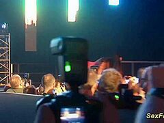 Public Mastrubation on Sexshow