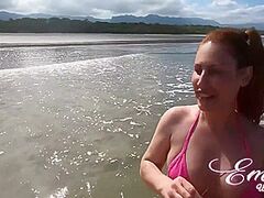 Emme White And Poca Hontas In Elas Adoram Uma Putaria! Amigas Safadas Nao Aguentam O Tesao Se Chupam Em Praia Publica Oficial E 8 Min