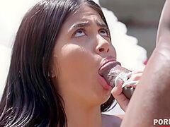 Breasty Bitch Waxes Car Washer’s Bbc With Yorgelis Carrillo And Day Light