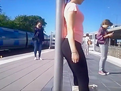 I crave her to lean on my wang like that