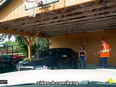 Gabriela Lopez acquires a free repair after fucking the mechanic - BangRoadsideXxx