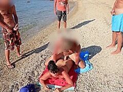 une belle allemande prise a la chaine au cap d agde