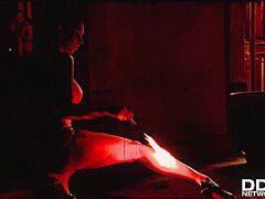 Flaming Sexy Cunt: Hawt Pyromaniac Plays With Fire - PornWorld