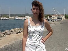 Outdoors fuck for the youthful Melany