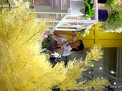 peeping chinese non-professional upskirt.129