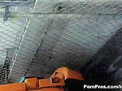 Hipster Playgirl Give Rauchy Blow Job. - PornPros