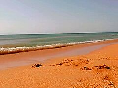 Neznakomec Trahnul Menya Na Plyazhe Na Ludyah