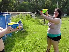 Squirt Gun Fight - Sarah Rae And Lily Belle
