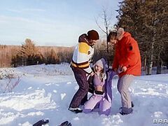 Double Penetration Group-Sex With A Snow - Girl Youngs And Snow Hotty