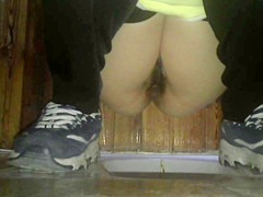 See 3 Chinese cuties oozing in throne room