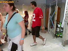 Blowbanged skank acquires bukakke treatment in public