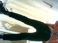 chinese angels go to WC.322