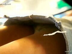 peeping chinese non-professional upskirt.181