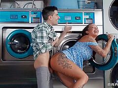 Posh Tanned Mother I'd Like To Fuck Stunning Video With Jordi El Nino Polla