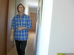 Park Quickie - RealityKings with Peter Green, Mila Castro