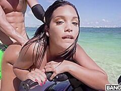 The Way To An Uninhabited Island