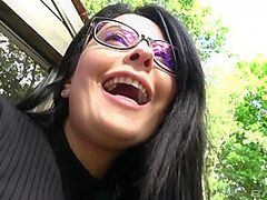 Mariskax leaves her glasses on during anal