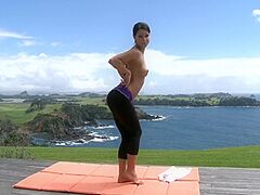 Melissa Mendiny In Yoga Panties Undress