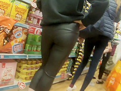 Diminutive scoops of 2 teenies out of bras