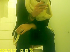 Corpulent angel's slit spied when that babe urinated