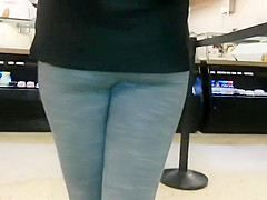 Cute cutie's booty during the time that that babe's on tip toes