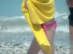 Bikini beauty cameltoe in beach voyeur movie scene