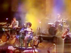 Swarthy fangirl come onto stage to show her scoops!