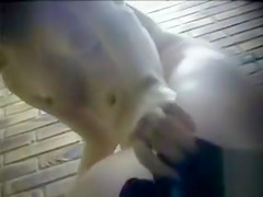 Curvaceous hotty filmed whilst in the shower