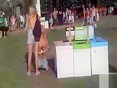 This Babe took a make water during the time that sitting on the ground